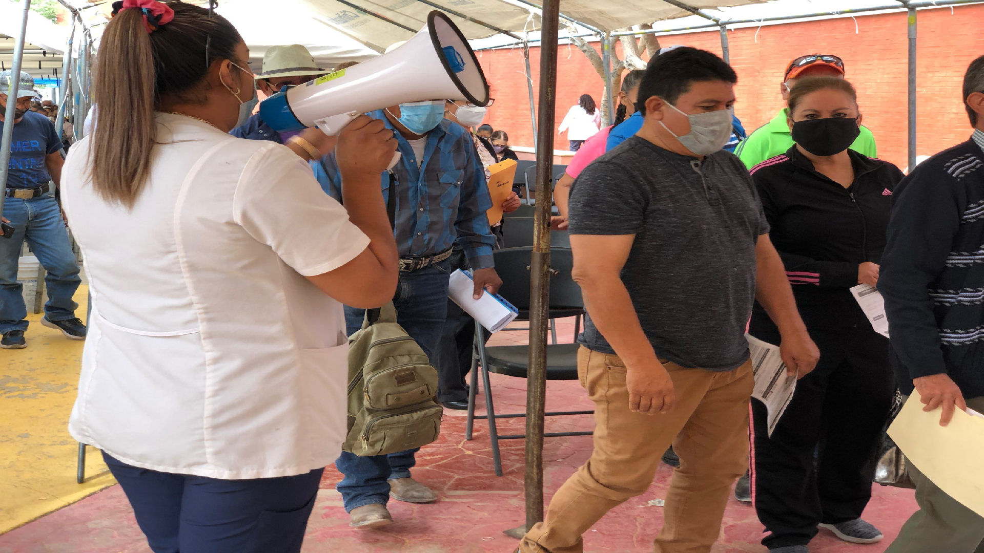 Un día más para vacunación de adultos mayores en Juárez, anuncian