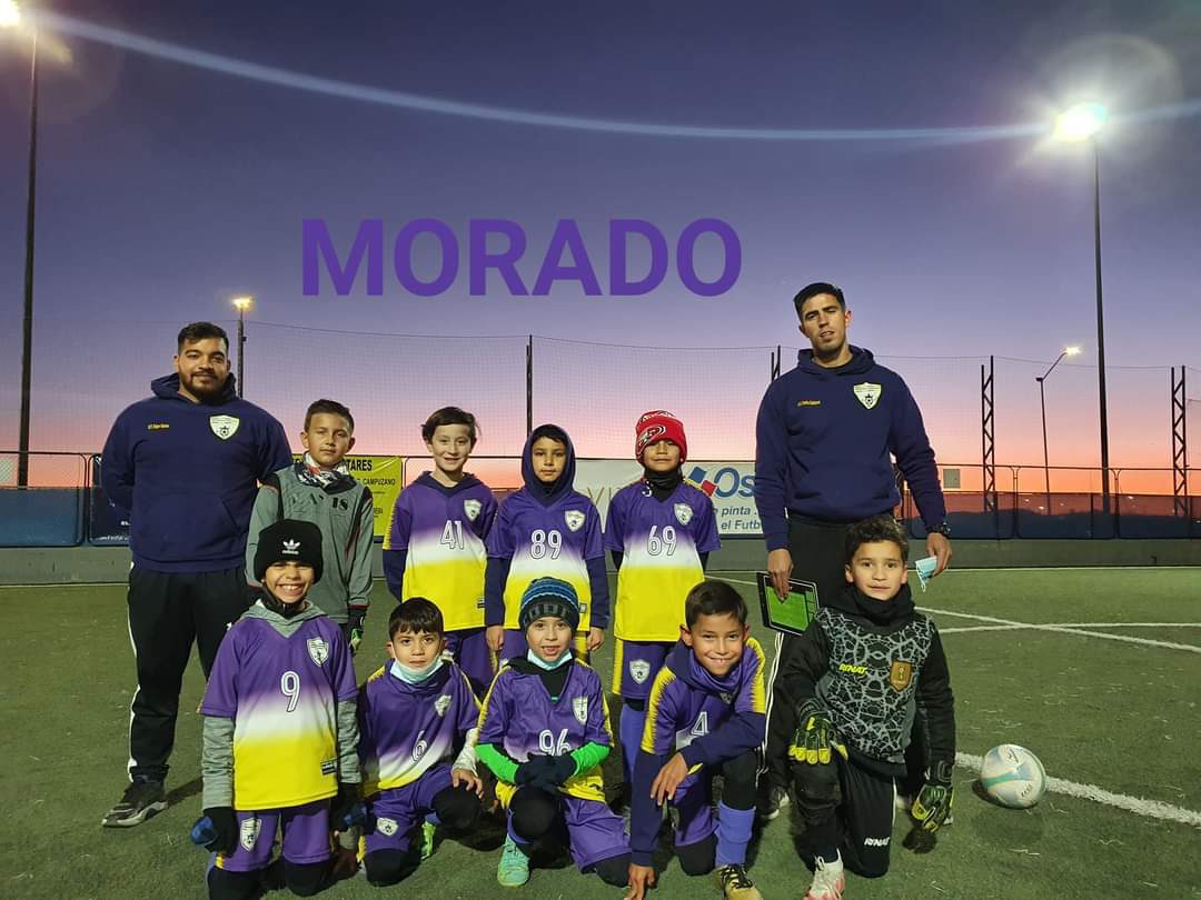 Representan niños en futbol al estado de Chihuahua en el nacional en Celaya.