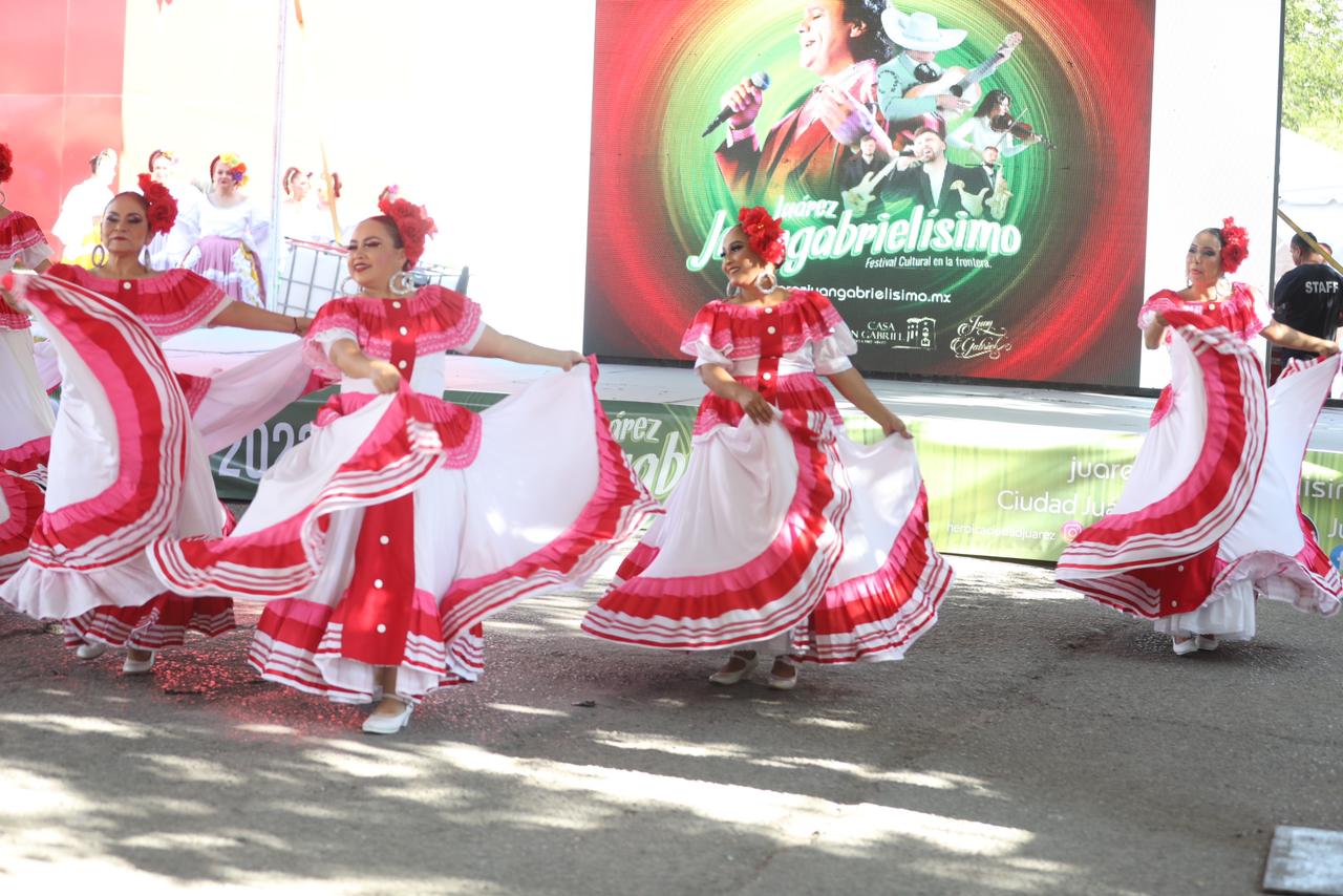 Fans conmemoran al Divo de Juárez con emotivas actividades musicales y culturales