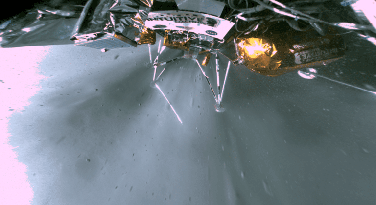 Concluye misión de ‘Odiseo’, primer aterrizador privado en la Luna