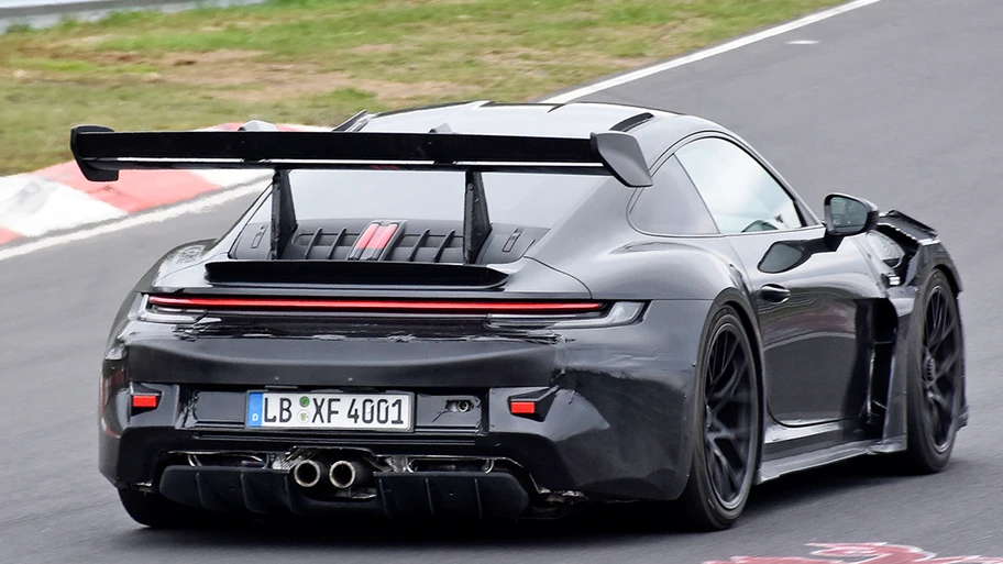 Porsche tiene casi listo el 911 híbrido y se acerca su lanzamiento