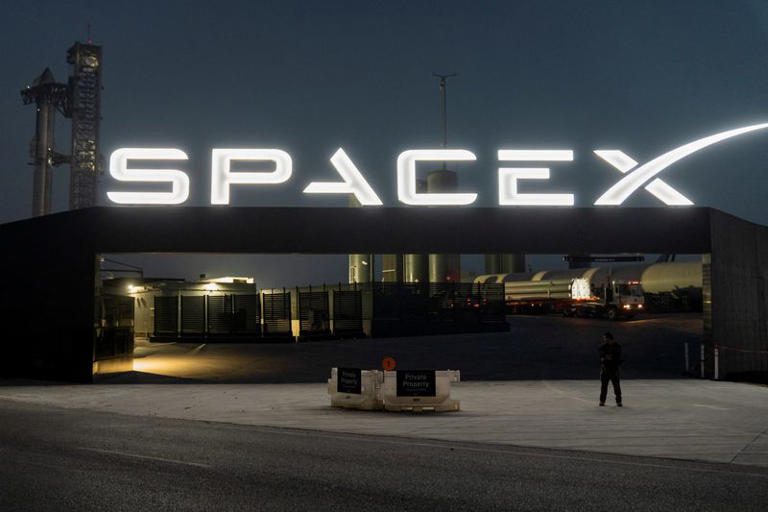 China critica a EEUU tras el artículo de Reuters sobre los satélites espía de SpaceX